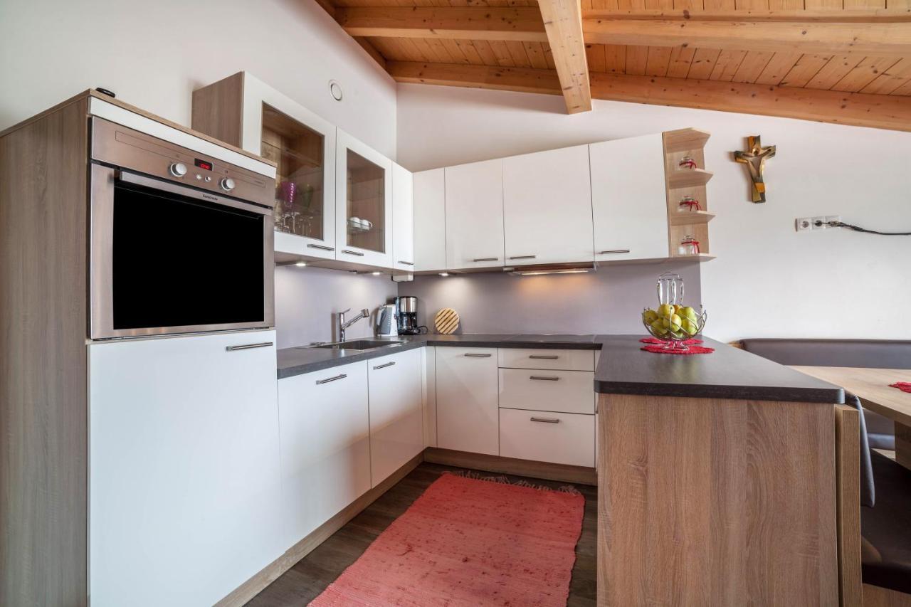 Sagschneiderhof Red Delicious Apartment เปลาส์ ภายนอก รูปภาพ