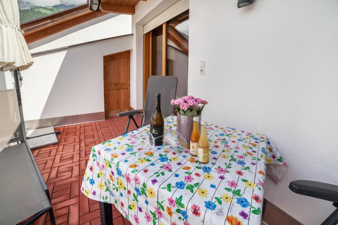 Sagschneiderhof Red Delicious Apartment เปลาส์ ภายนอก รูปภาพ