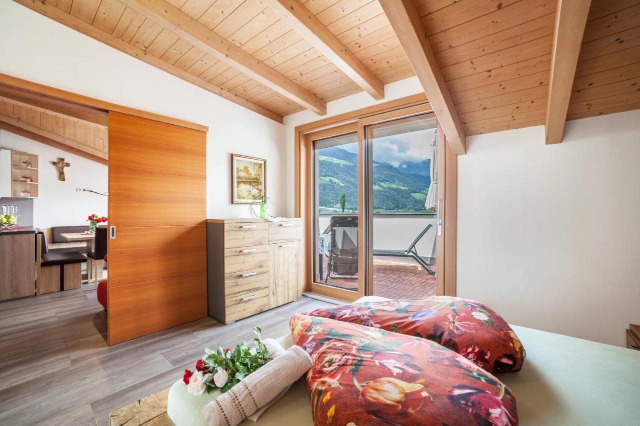 Sagschneiderhof Red Delicious Apartment เปลาส์ ภายนอก รูปภาพ